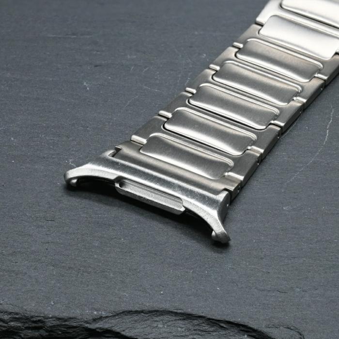 Bild 6, Galaxy Watch Ultra (2025) 47 mm Armband Steel Titanium Svart
